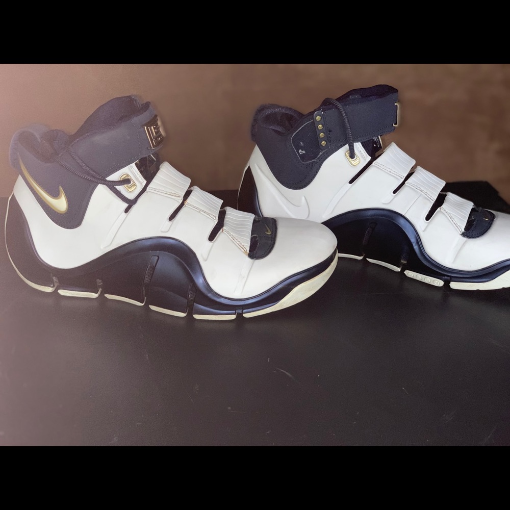 LeBron 4 Navy